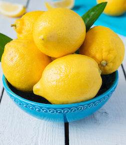 Польза лимонного сока с водой