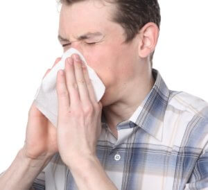Нужно помнить, что заложенность носа может быть признаком серьезно заболевания