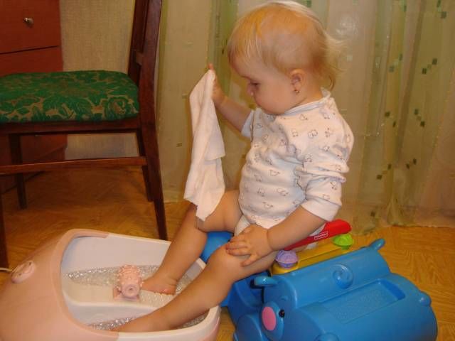 Как парить ноги ребенку при кашле 4 года thumbnail