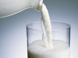 Лечение кашля молоком и содой thumbnail
