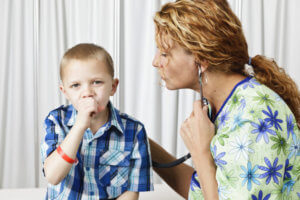 Как и чем быстро вылечить кашель у ребенка в домашних условиях thumbnail