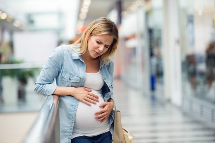 Колит внизу живота при беременности 9 месяцев