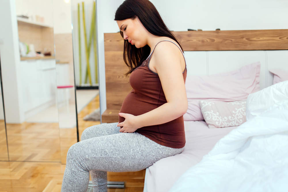 Почему колит низ живота с правой стороны при беременности